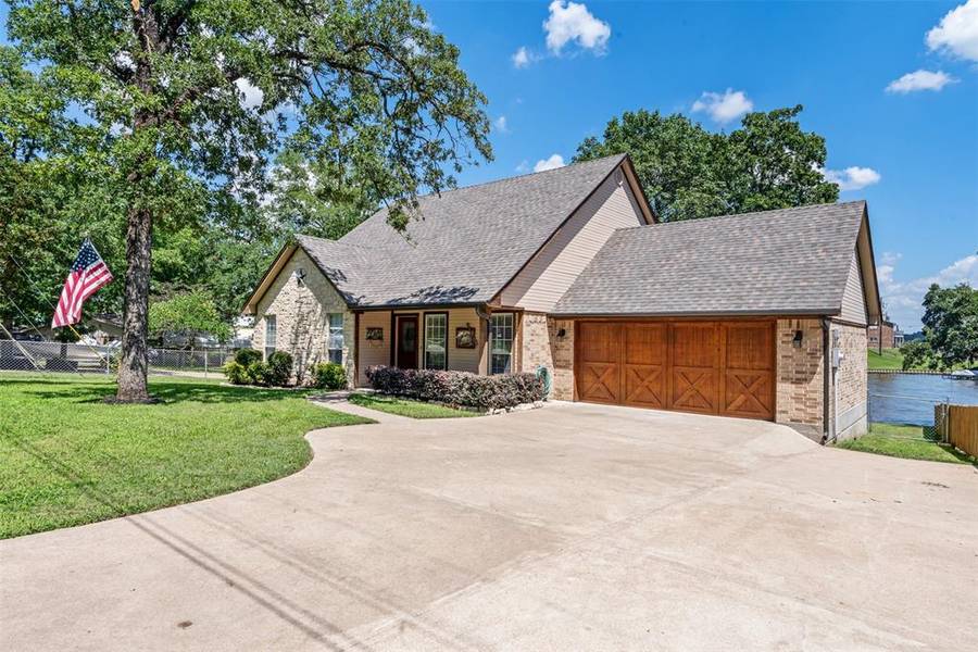 127 Cottonwood Trail, Gun Barrel City, TX 75156