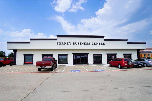 205 E US Highway 80 #145, Forney, TX 75126