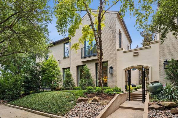 3816 Hawthorne Avenue #A,  Dallas,  TX 75219