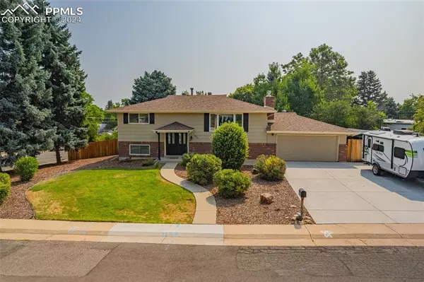 5204 Camargo RD, Littleton, CO 80123