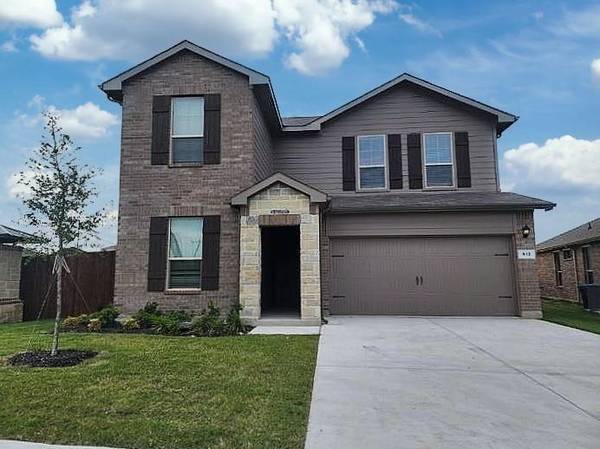 912 ROTHVILLE Lane, Fort Worth, TX 76108