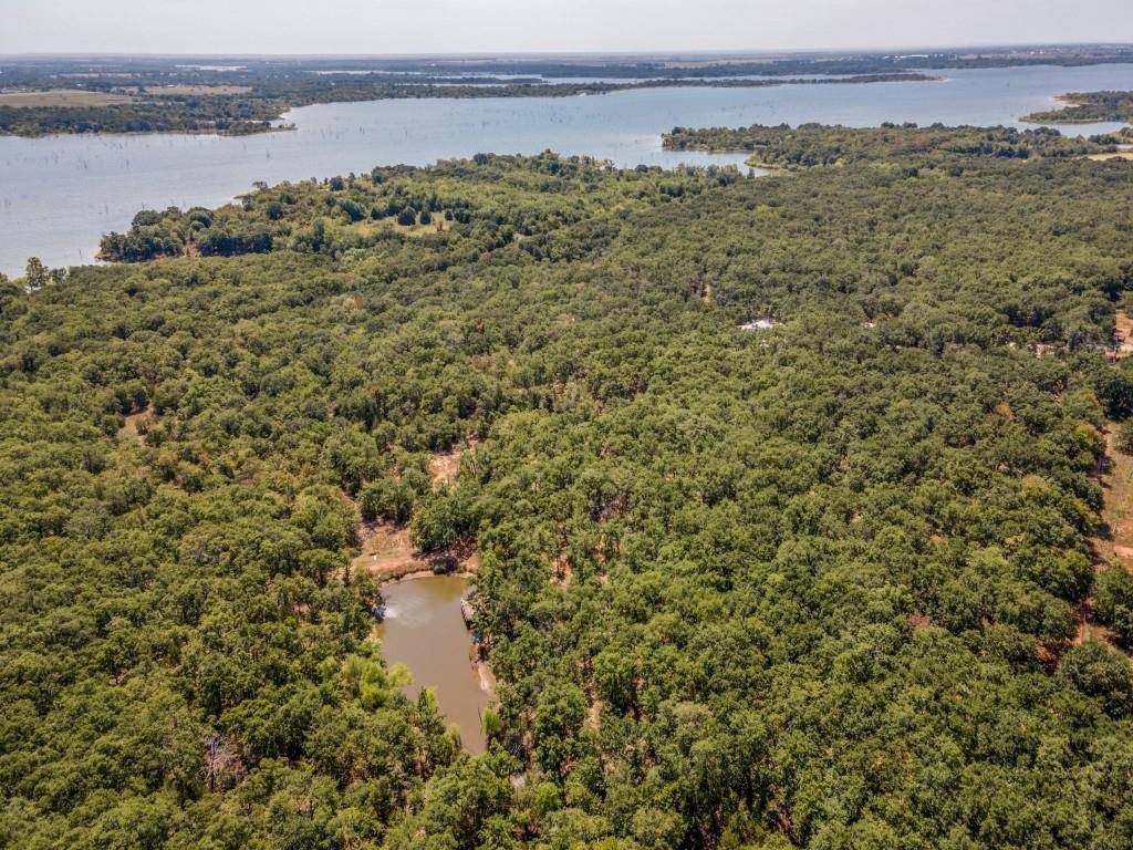 890 Harpole Road,  Tioga,  TX 76271