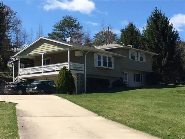 174 Horseshoe Lane, East Penn Township, PA 18235