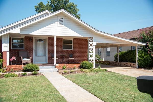 310 N Jackson Avenue, Blanchard, OK 73010