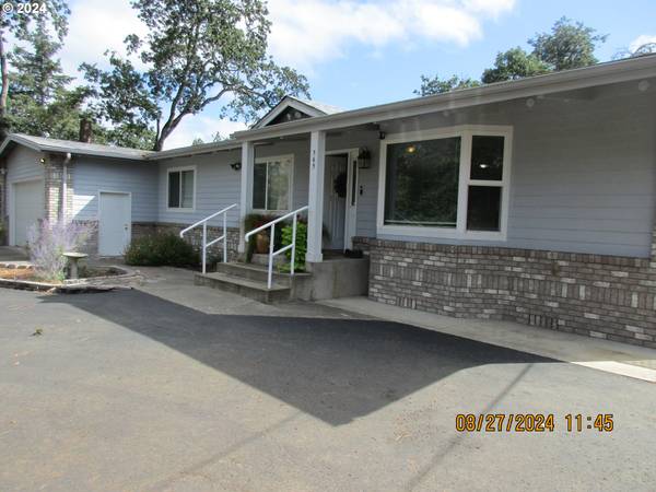 Roseburg, OR 97471,365 W ORIOLE DR