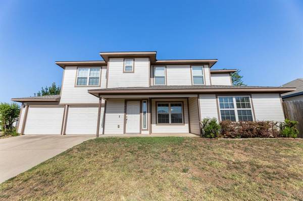 5020 Mountain Spring Trail, Fort Worth, TX 76123