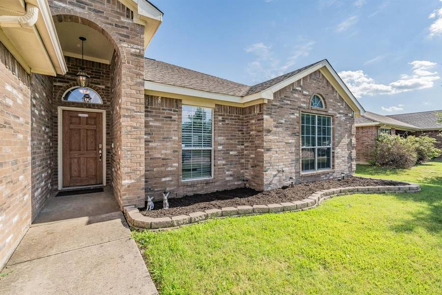 4706 Fox Meadows Lane, Mansfield, TX 76063