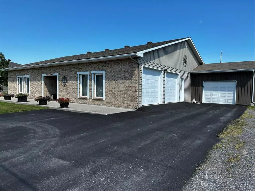 Chesterville, ON K0C 1H0,19 INDUSTRIAL DR