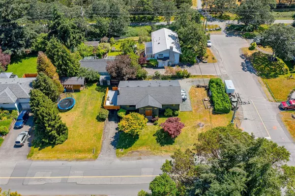 Colwood, BC V9B 2E1,2285 Marlene Dr