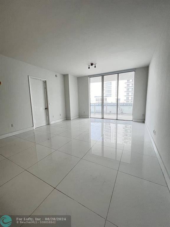 Sunny Isles Beach, FL 33160,16001 Collins Ave  #502