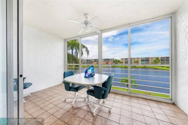 Dania Beach, FL 33004,325 SE 11th Ter  #201