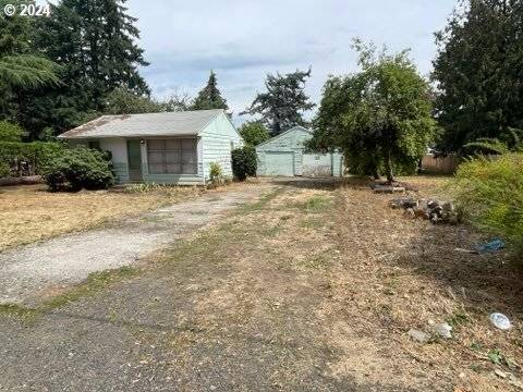 Portland, OR 97233,1216 SE 151ST AVE