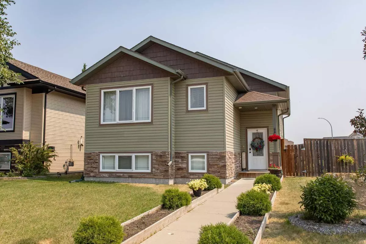 Lacombe, AB T4L 0B3,39 Mackenzie CRES