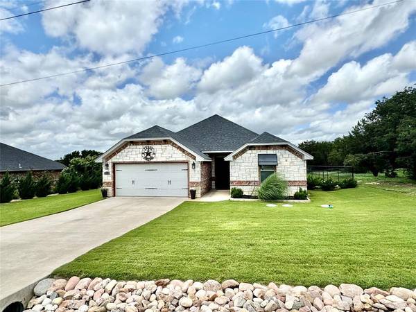 4918 Terlingua Drive, Granbury, TX 76048