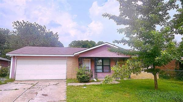 314 SW 16th Street, Grand Prairie, TX 75051