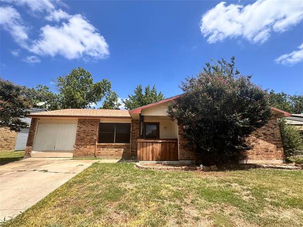 803 Levelland Drive, Arlington, TX 76017