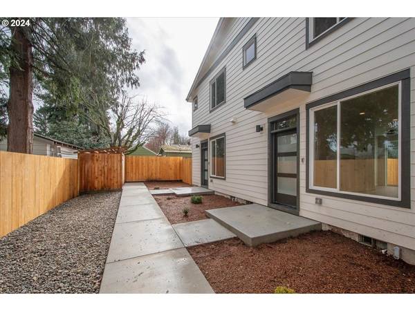 1154 N TERRY ST,  Portland,  OR 97217