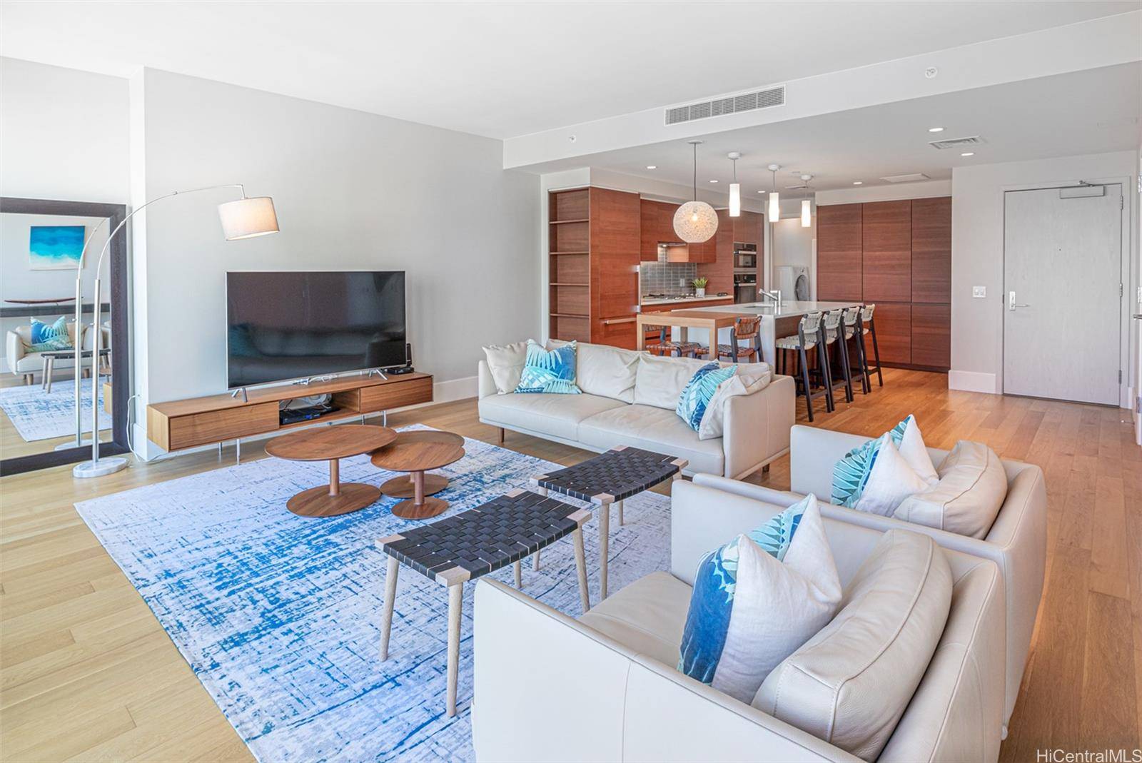 Honolulu, HI 96814,1108 Auahi Street #2206