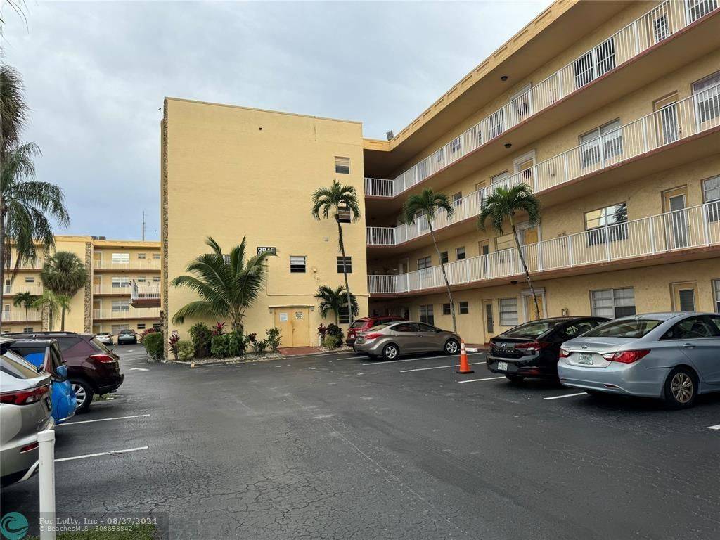 Lauderdale Lakes, FL 33319,3940 NW 42nd Ave  #217