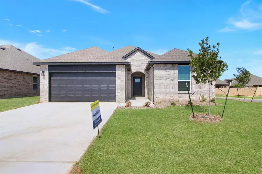 2632 Tracys Manor, Yukon, OK 73099