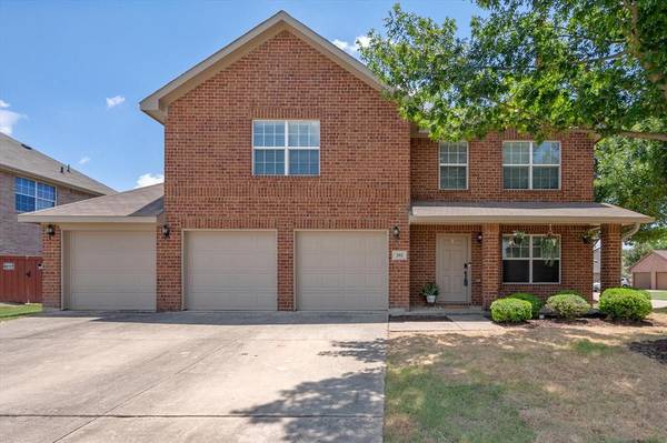 202 Silver Spur Drive, Waxahachie, TX 75165