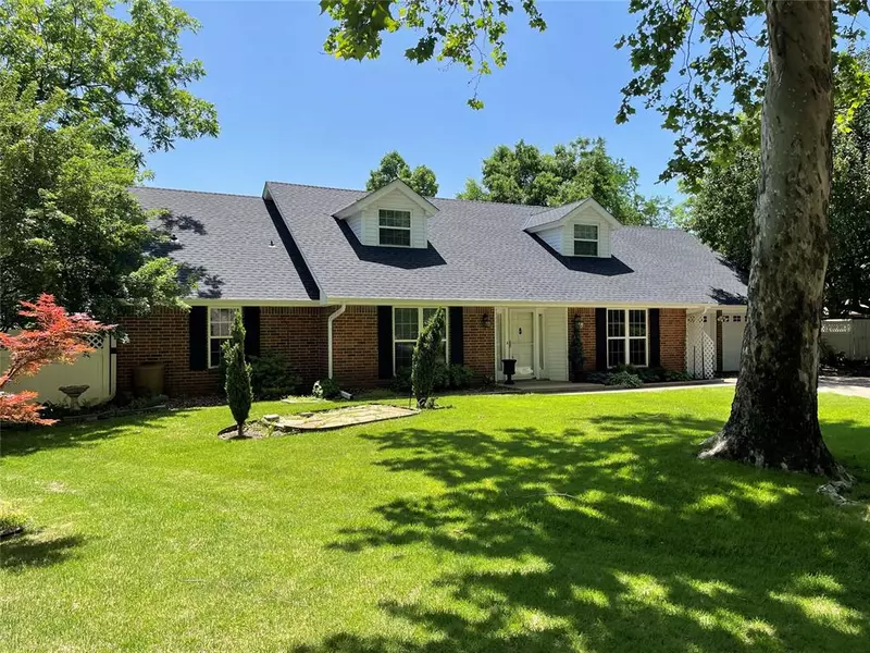 8 Bingham Place, Norman, OK 73072