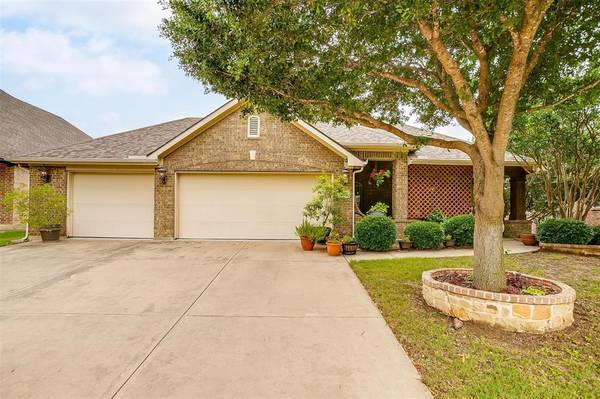 1108 Clairemont Lane,  Burleson,  TX 76028