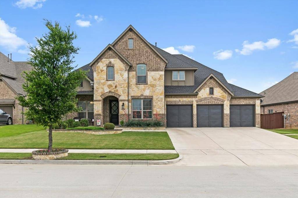 1105 Stonewall Drive,  Mansfield,  TX 76063