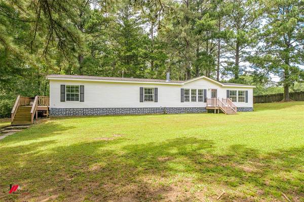 180 Brian David Road, Stonewall, LA 71078