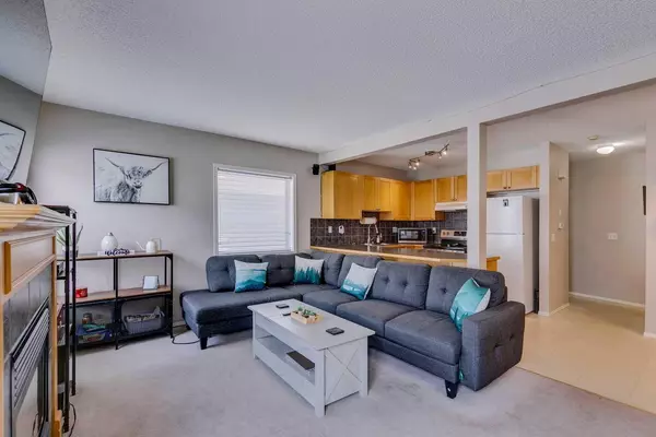 Calgary, AB T2Y 3W1,49 Millview GN SW