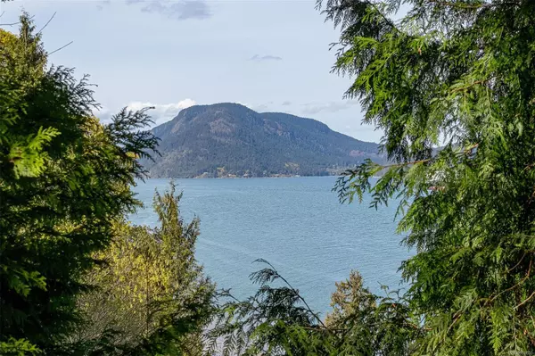 4387 Kingscote Rd, Cowichan Bay, BC V0R 1N2