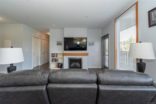 View Royal, BC V9B 0P2,150 Nursery Hill Dr #108