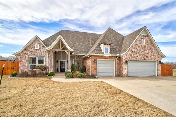 18605 Trail Pine Lane, Edmond, OK 73012