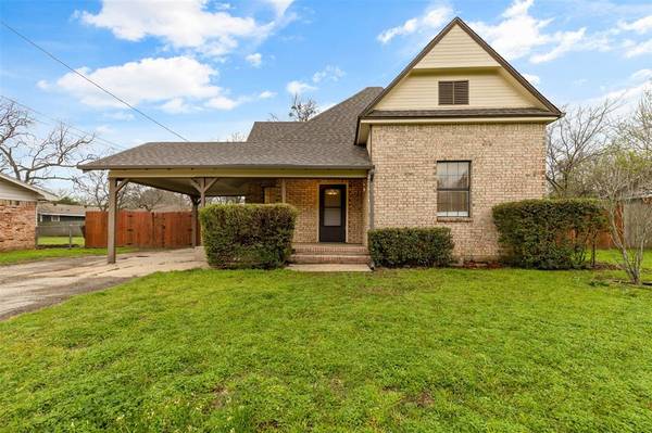 305 Glen Rose Avenue, Cleburne, TX 76033