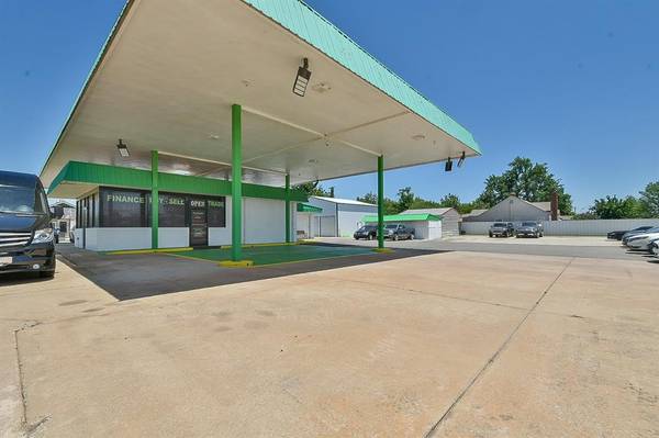 1800 N Portland Avenue, Oklahoma City, OK 73107