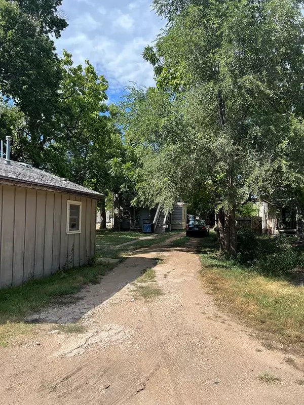 Salina, KS 67401,816 Gypsum Avenue