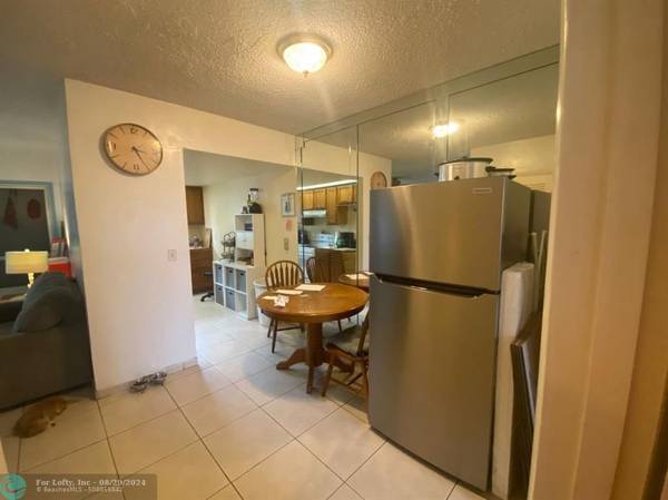 Hollywood, FL 33021,3701 Tyler St  #105