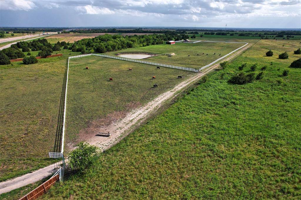 Waxahachie, TX 75165,6882 N Interstate Highway 35 E
