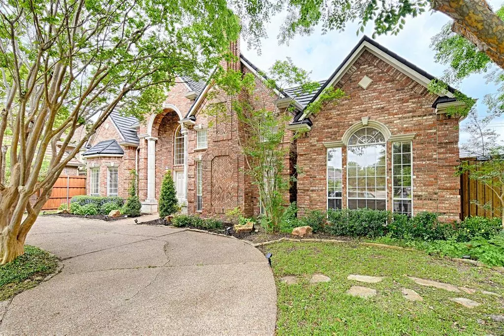 Dallas, TX 75287,4927 Holly Tree Drive