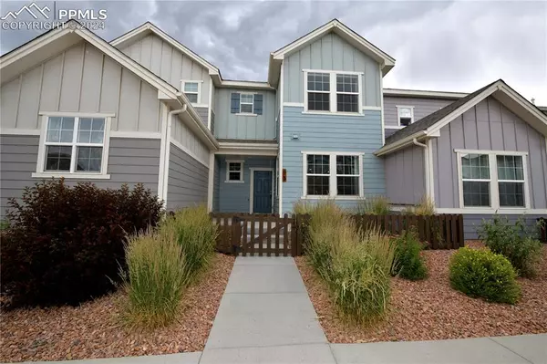 93 Mayflower ST, Colorado Springs, CO 80905