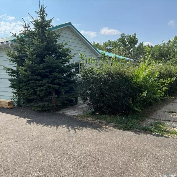 337 1st STREET W,  Ponteix,  SK S0N 1Z0