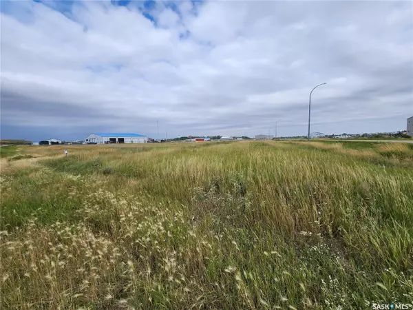 na EVANSTON DRIVE, Weyburn, SK S4H 2L2