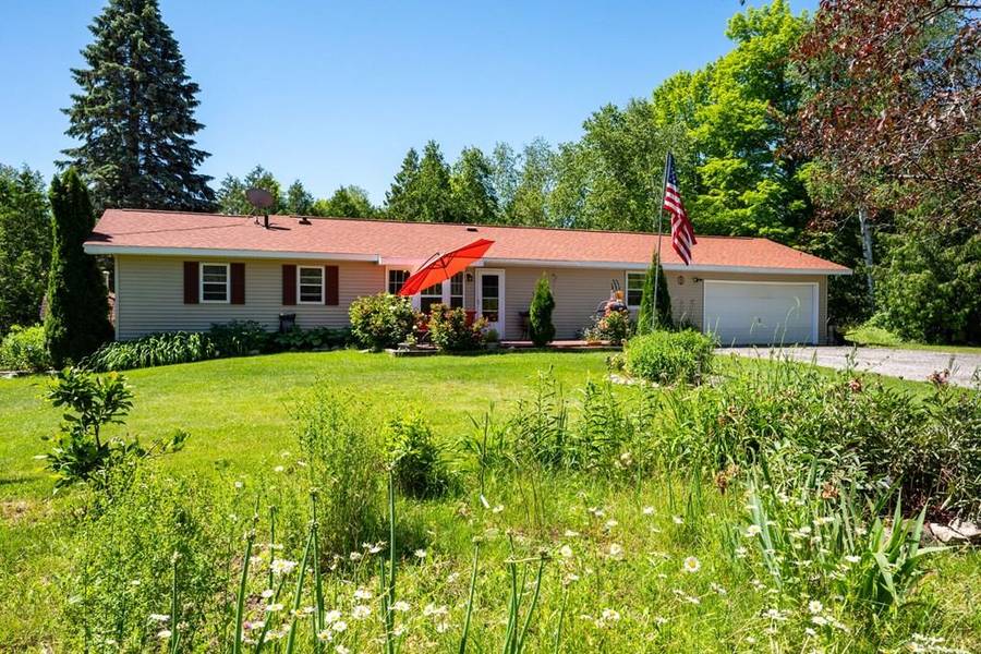 8259 Peil Ln, Baileys Harbor, WI 54202