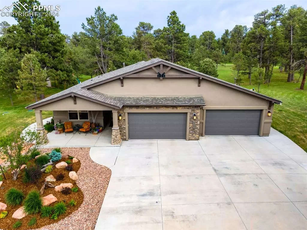 Colorado Springs, CO 80908,8205 Lakeview DR