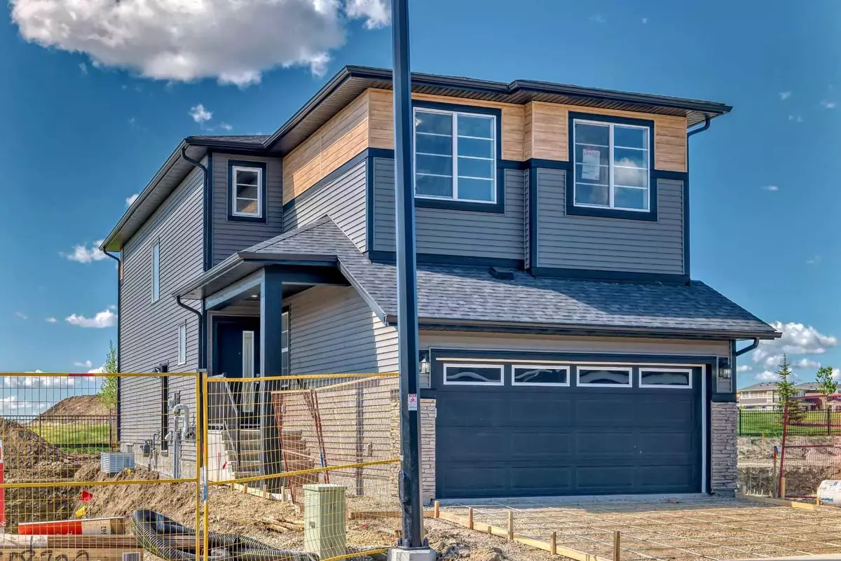 Airdrie, AB T4B 5L3,693 Creekmill CT SW