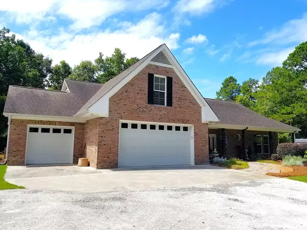 Elloree, SC 29047,228 Griffith Lane