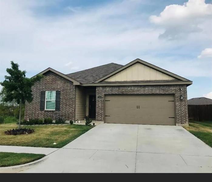 501 Swift Current Drive, Crowley, TX 76036