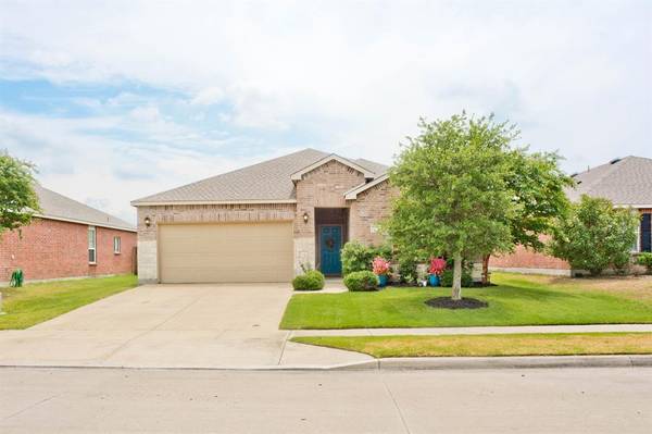 6033 Fantail Drive, Fort Worth, TX 76179