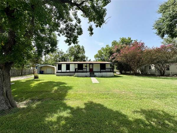 3901 Ward Street,  Ennis,  TX 75119