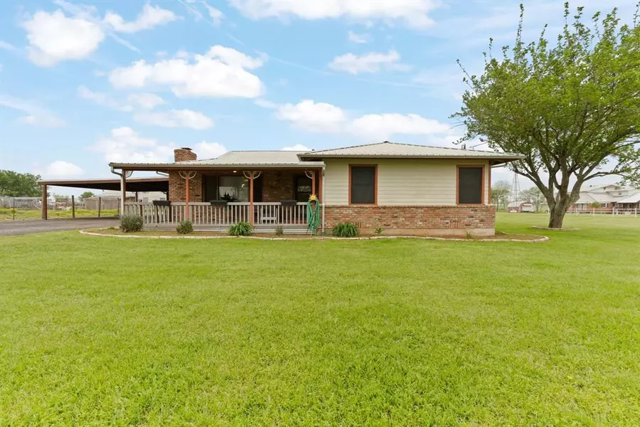 532 County Road 1110a, Cleburne, TX 76031